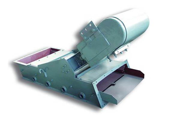 Electromagnetic vibrating screen